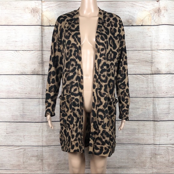 Amaryllis | Leopard Print Cardigan - Picture 2 of 8